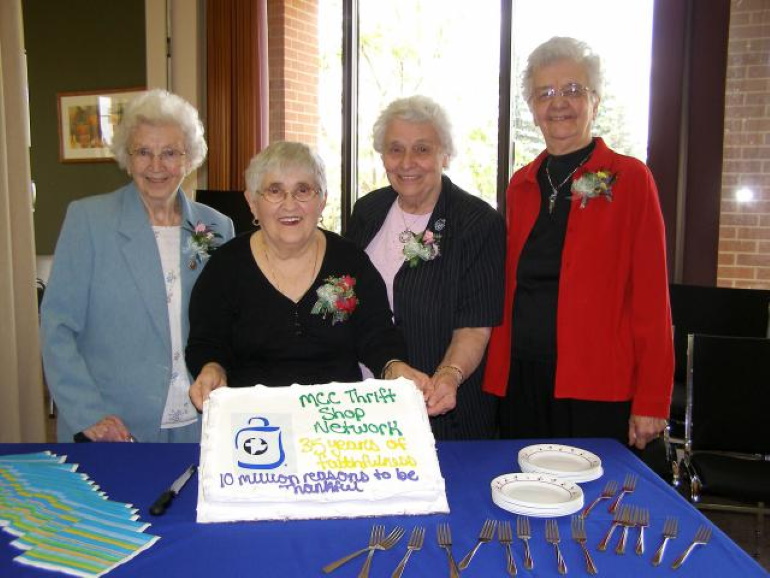 MCC Thrift Shop founders recognized as trailblazers - CHVNRadio: Southern Manitoba's hub for local and Christian news, and adult contemporary Christian programming. - Vimarsana News