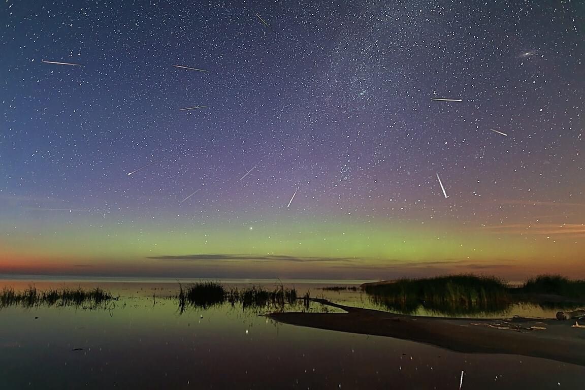 Smoky air shouldn't stop brilliant meteor shower CHVNRadio Southern Manitoba's hub for local