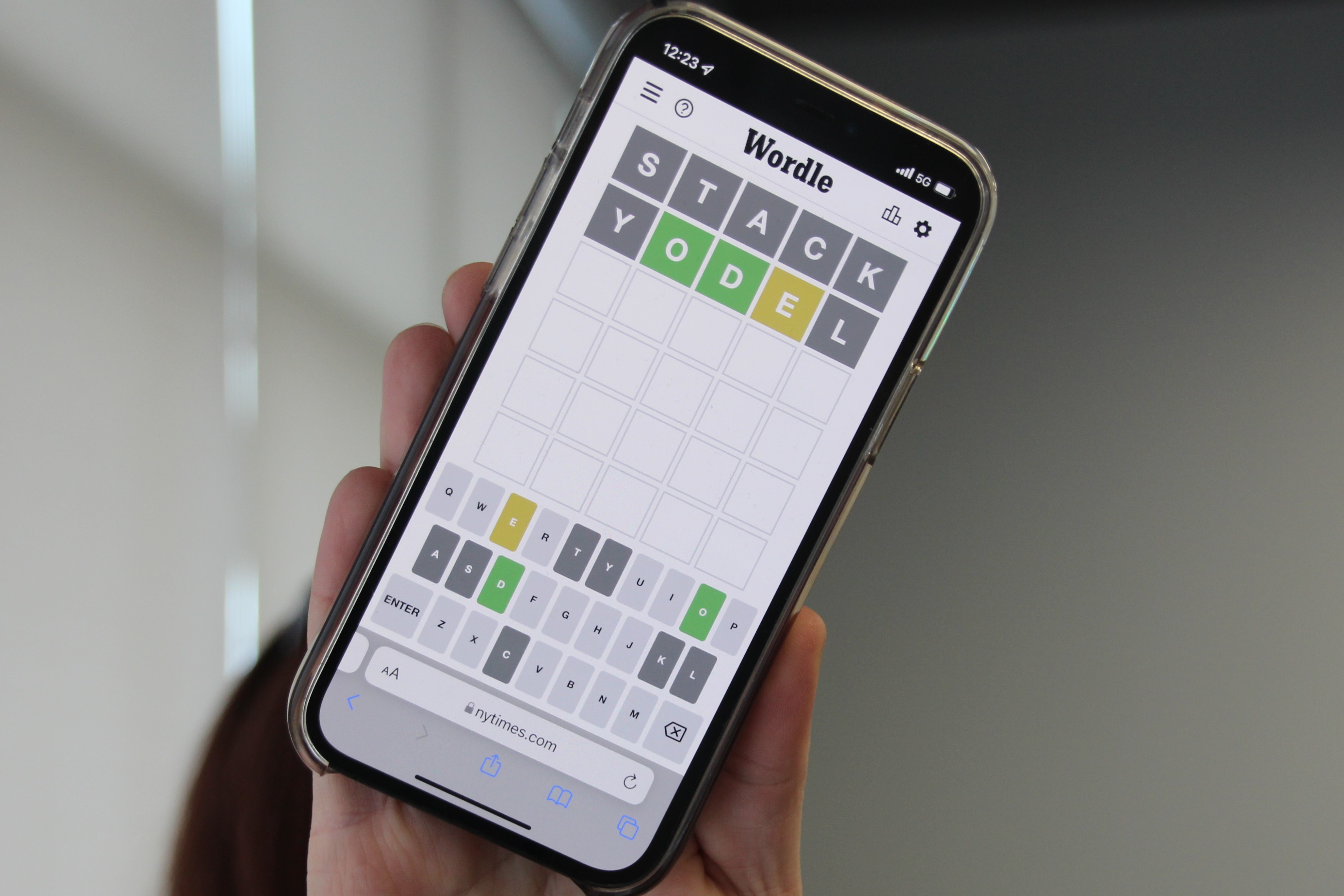 Popular puzzle game, Wordle, librarian approved  StrathmoreNow.com