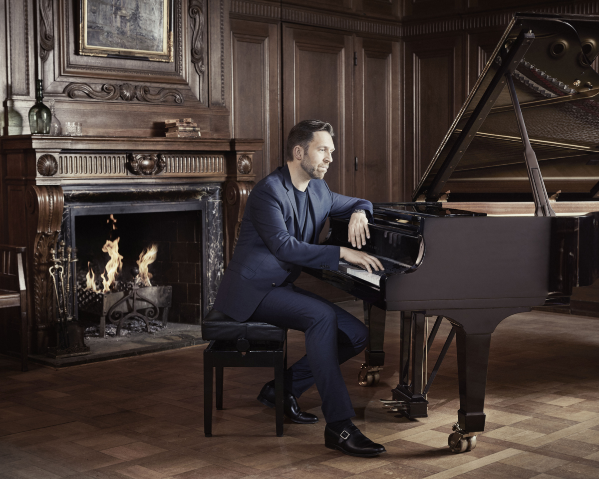 Conversing with Mozart: Leif Ove Andsnes releases Mozart Momentum