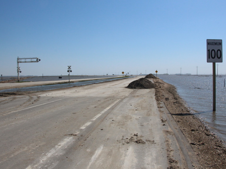 Highway 75 reopens south of Morris Local