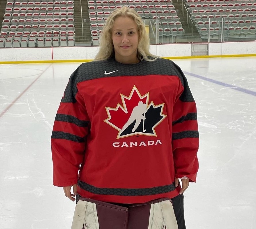 Airdrie goalie one of two Alberta hockey players to make Canada's U18