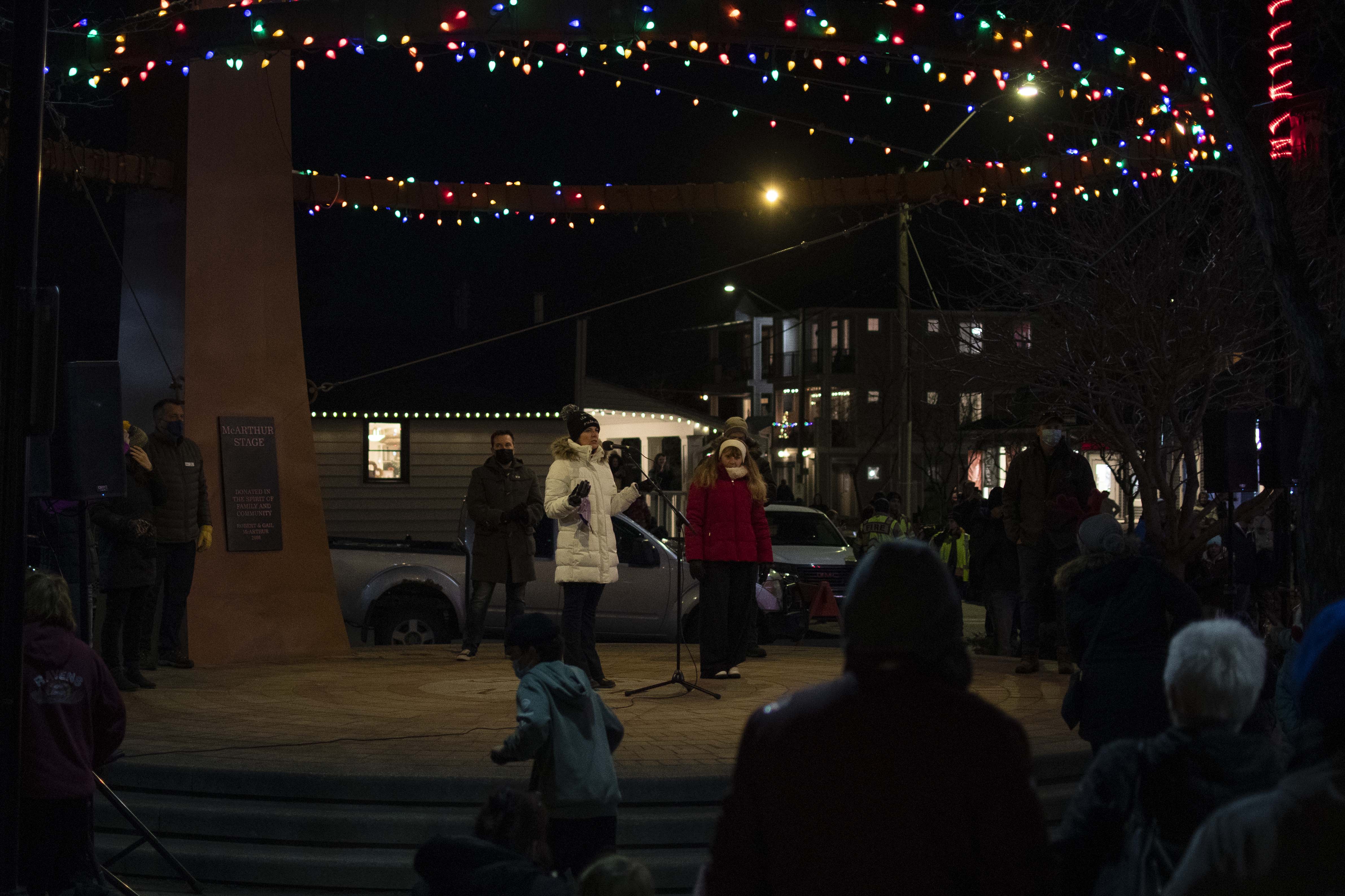 Light Up Okotoks is here! Local news, Weather