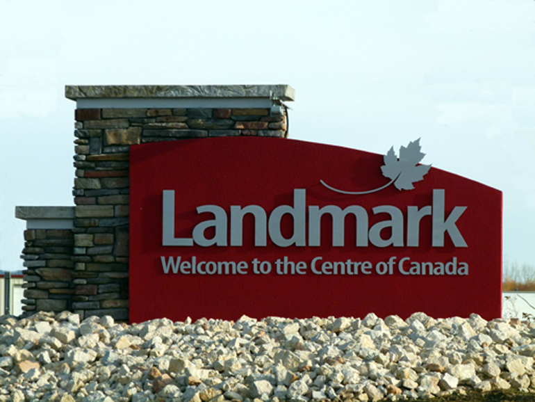 Santa visits the Centre of Canada for festive family fun