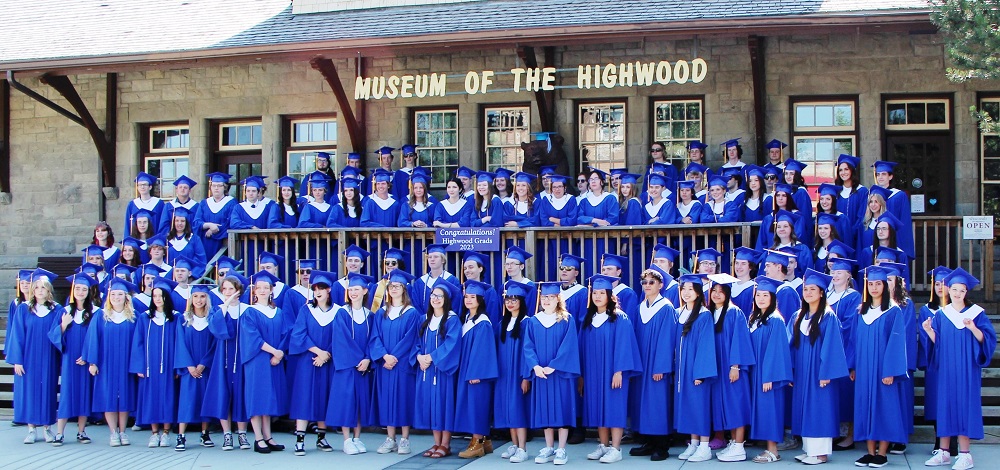 (Photo Gallery) Highwood High School Grad brings out family, smiles and ...