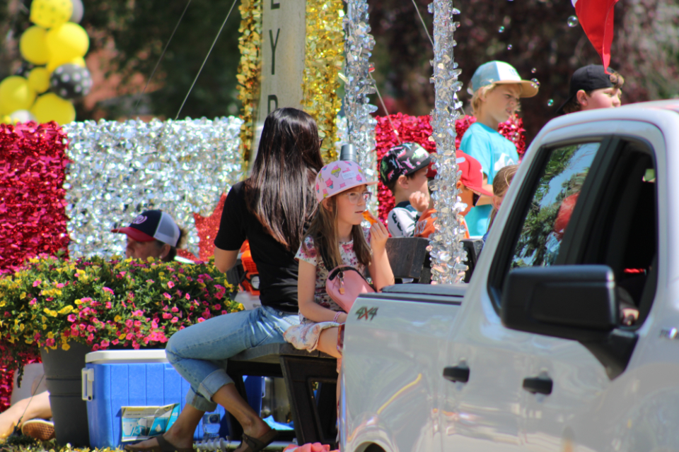 Weyburn parade showcases creative floats and heartwarming puppies