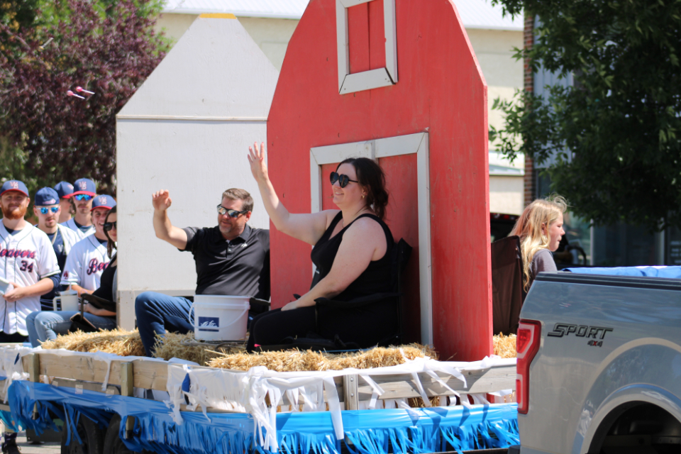Weyburn parade showcases creative floats and heartwarming puppies