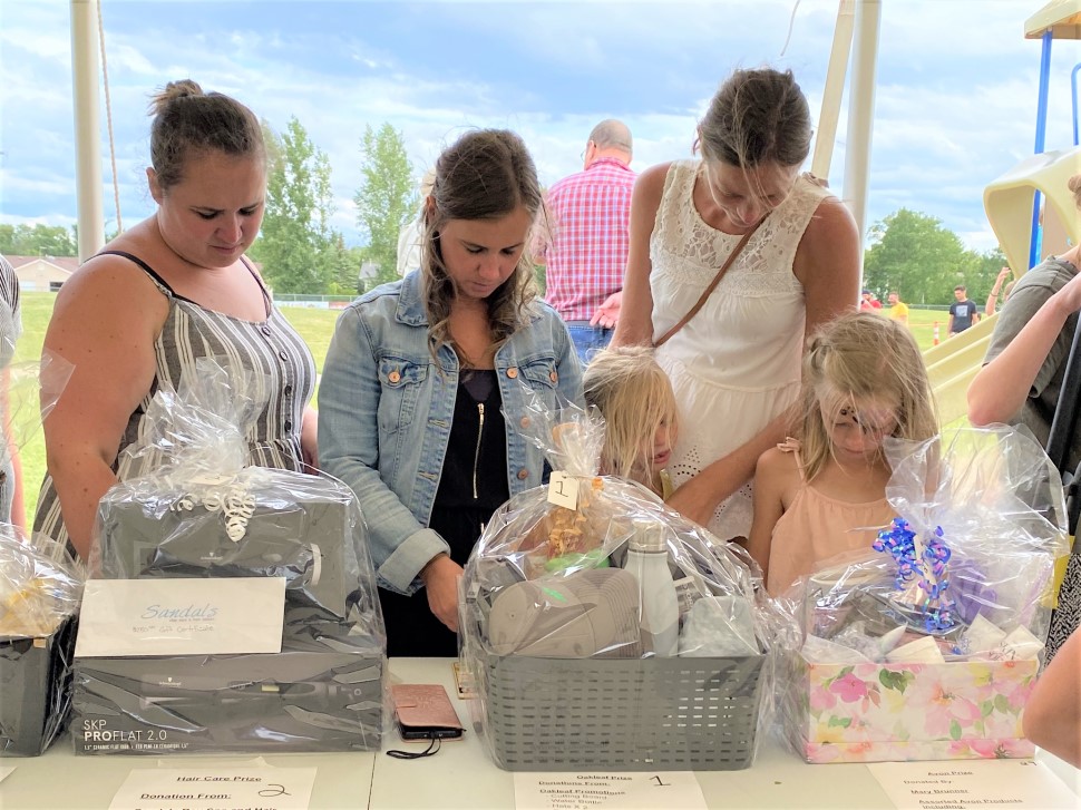 Bingo, parade and hoops: Mitchell and Area Fun Days in photos ...