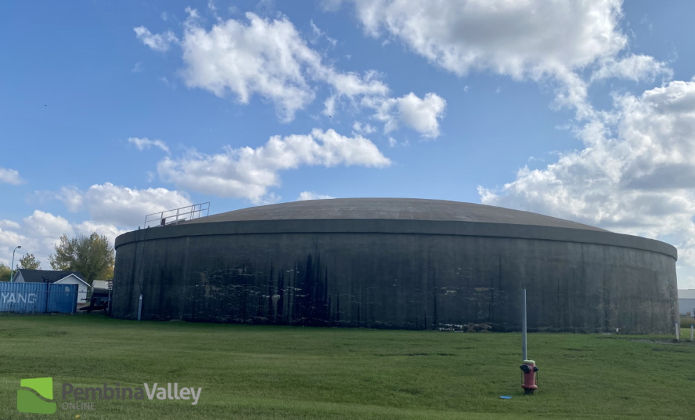 Winkler mayor calls Street reservoir rehab "critically important