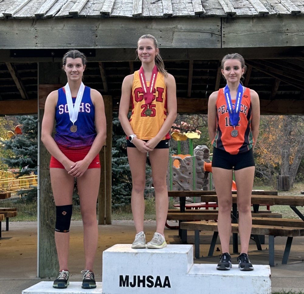 Three Comp Three Comp. runner reach podium in Moose Jaw - SwiftCurrentOnline.com ...