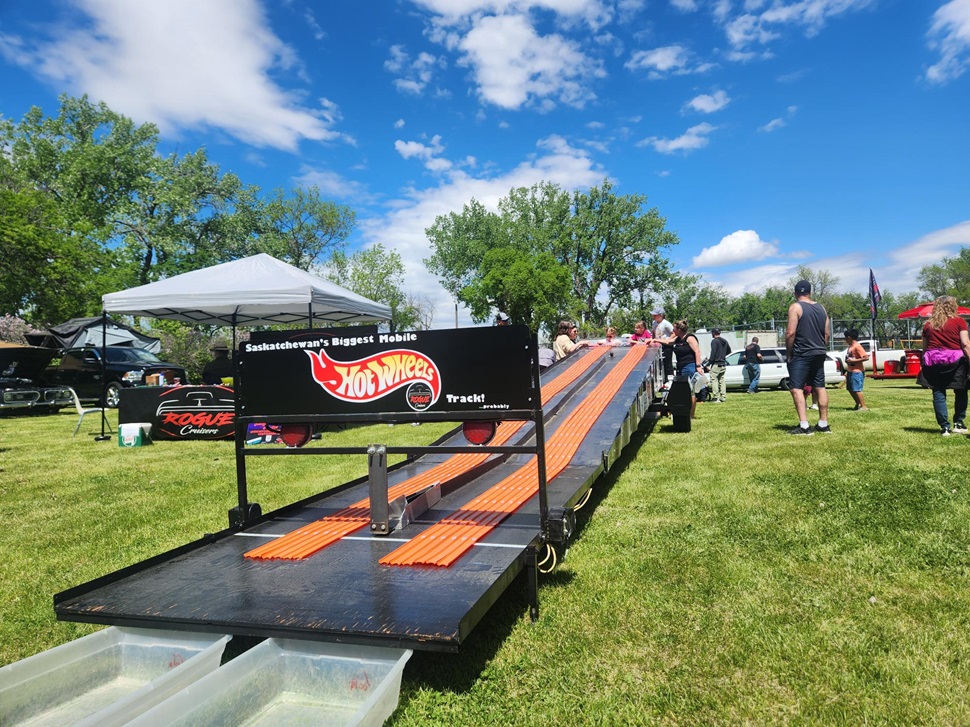 A closer look at Saskatchewan's Biggest Mobile Hot Wheels Track ...