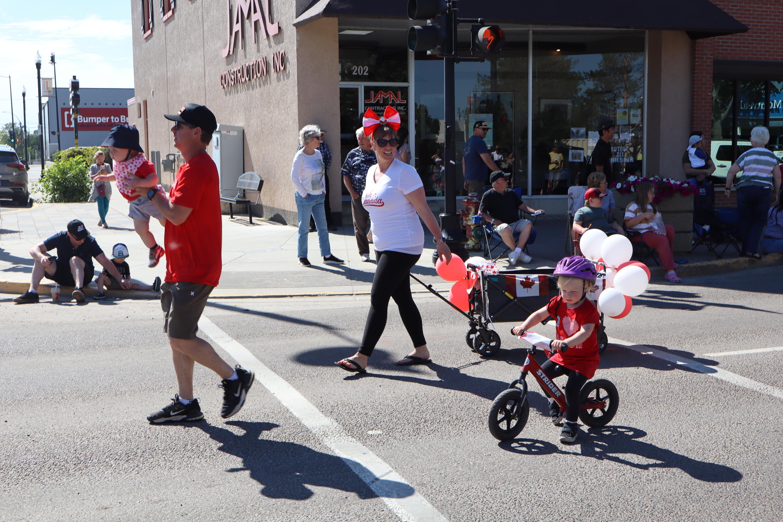 Kiddies Day Parade marches smiles through Swift Current ...
