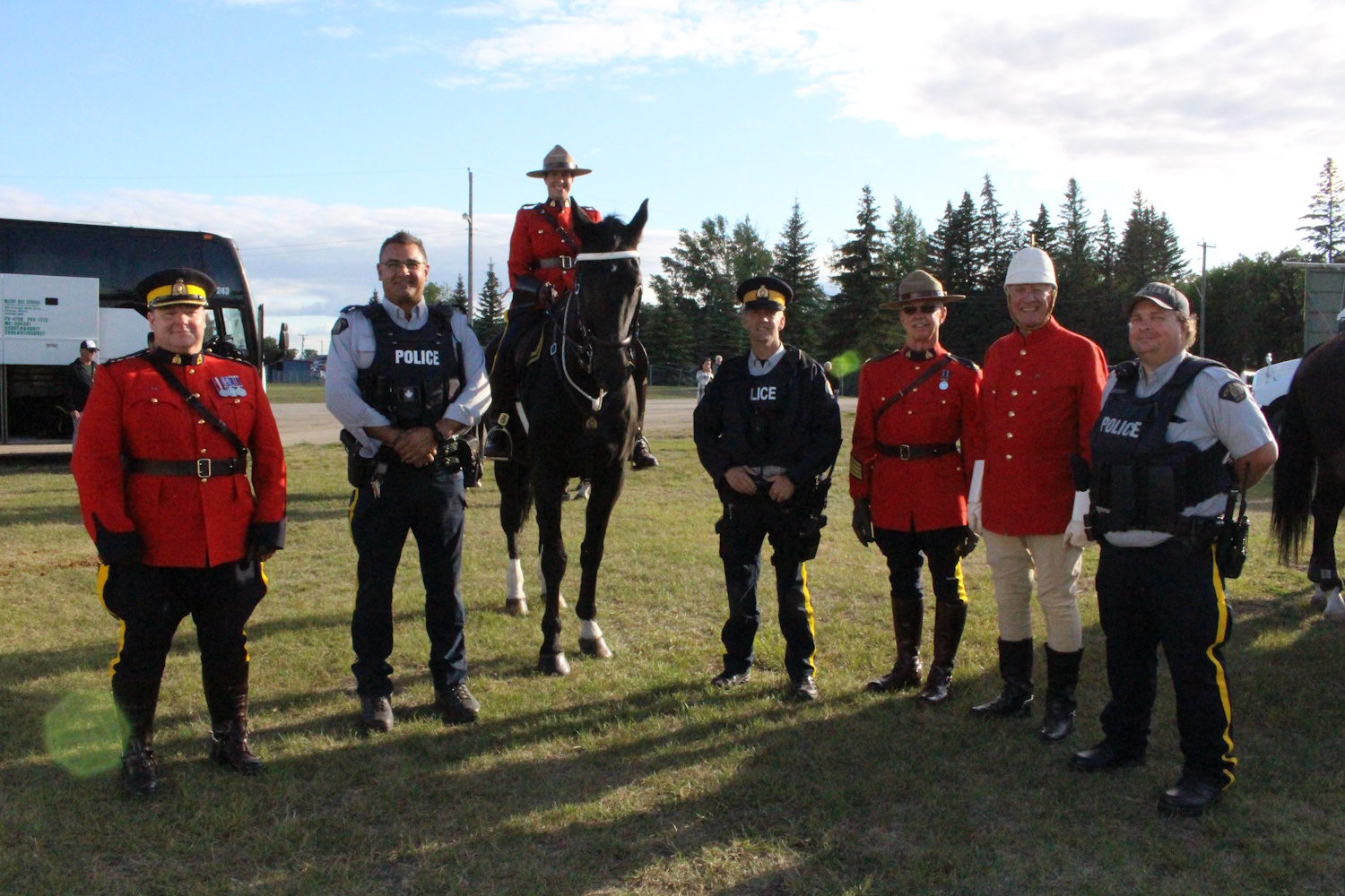 'An Honor to Take the Salute' - Retired RCMP Officer Bob Nay ...