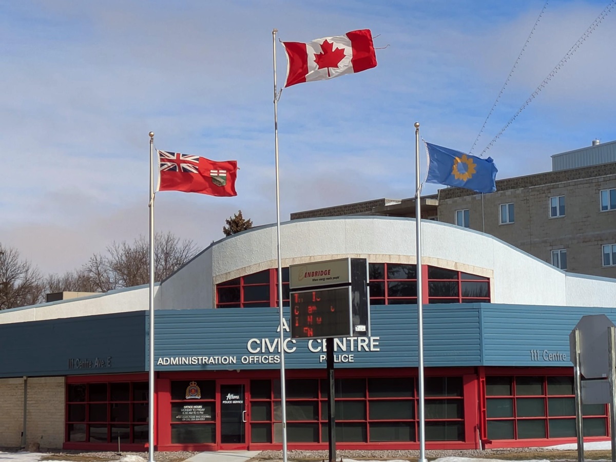 Governments unveil BUMP Funding to help businesses hire, train, and thrive in Manitoba