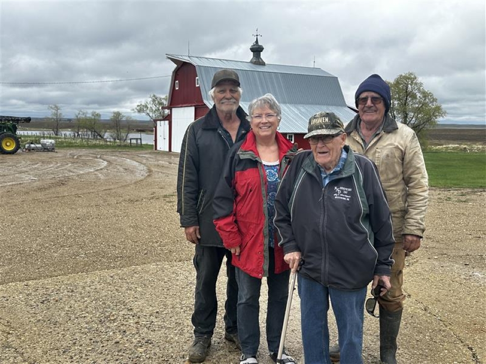 Seed N Feed: Van De Sype's 'trying to stay dry' this seeding season ...
