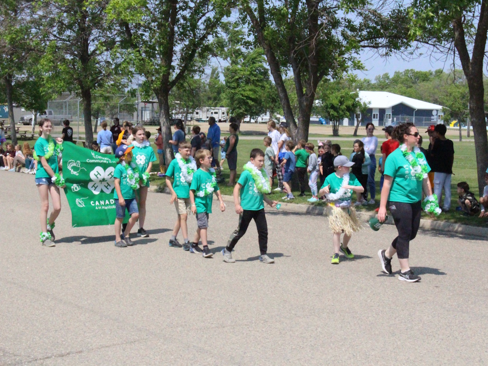 4-H Zone Rally parade brings smiles to Boissevain - DiscoverWestman.com ...
