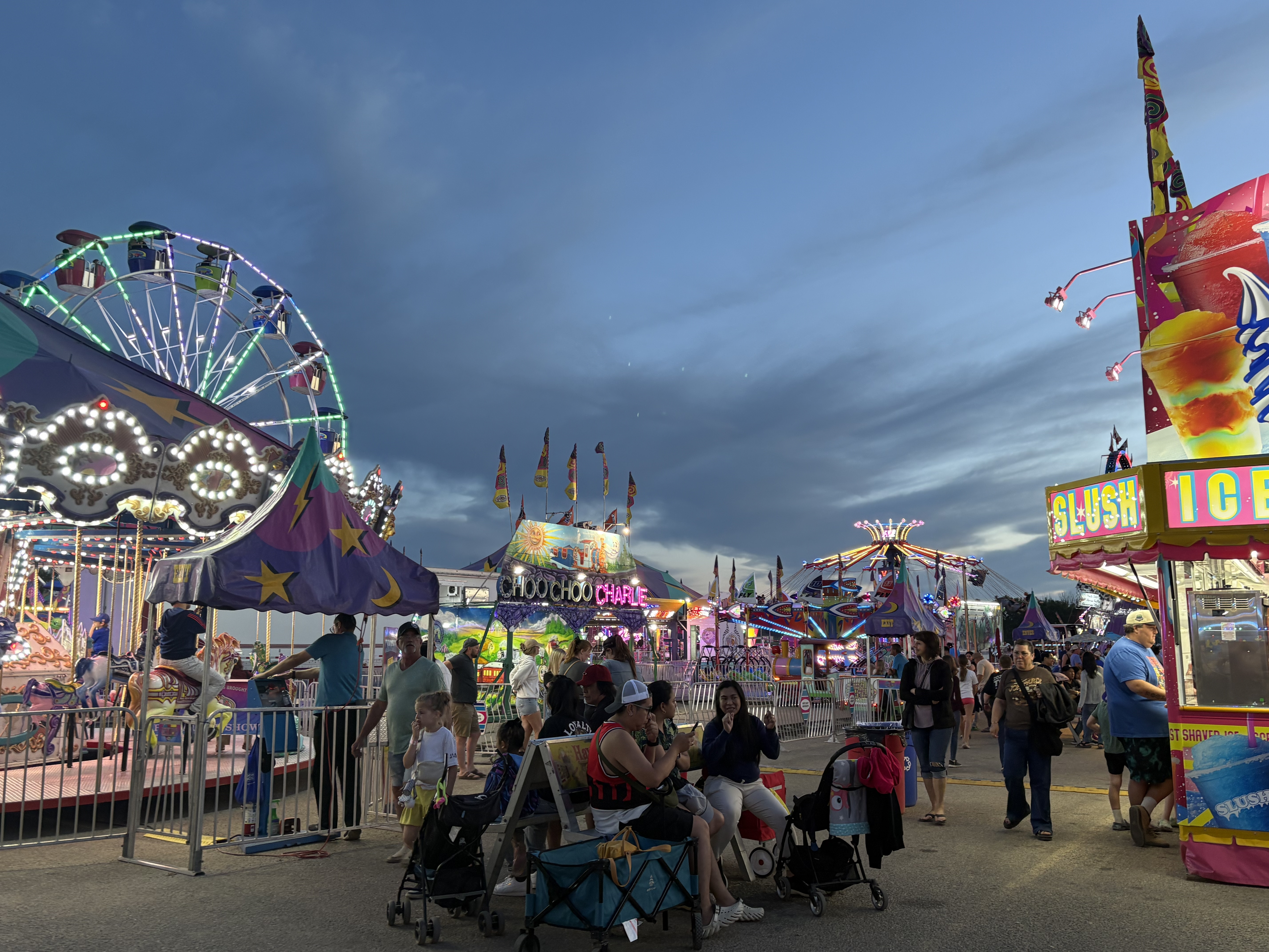 Photo Gallery: Family fun finds Frontier Days - SwiftCurrentOnline.com ...