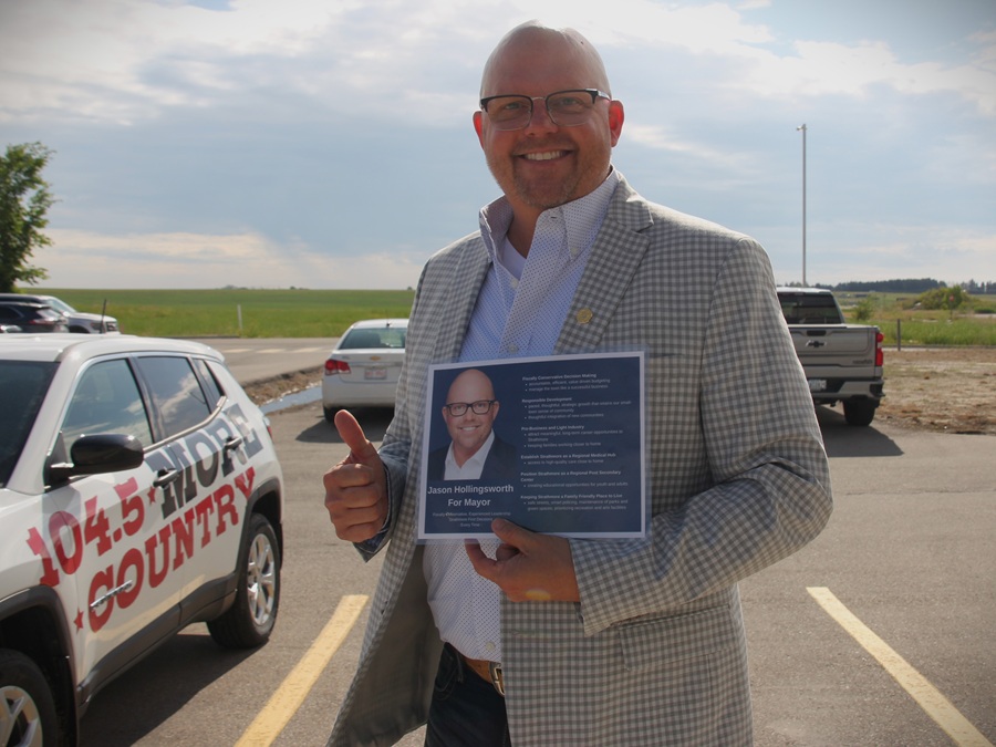 Jason Hollingsworth looks to become Strathmore's new mayor ...