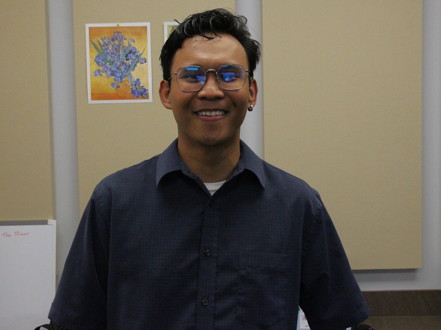 Strathmore resident lands a spot in national karaoke contest ...