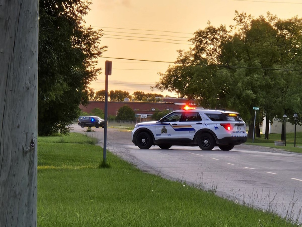 Cyclist throws bike at officer during traffic stop in Portage ...