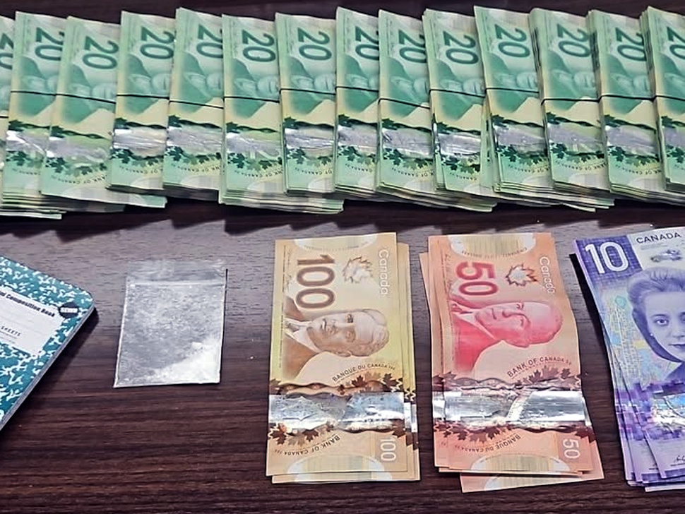 High-speed traffic stop on Highway 6 leads to drug, cash seizure ...