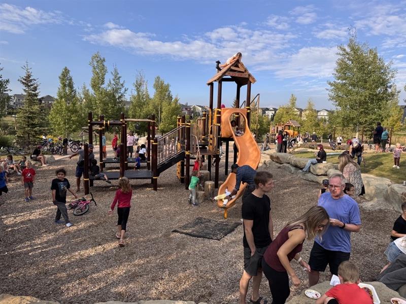 Sunset Ridge hosts unforgettable community party - CochraneNow ...