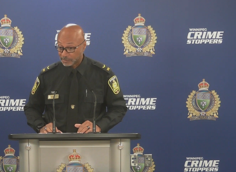 Smile, pray, steal: How distraction thieves are tricking Winnipeg ...
