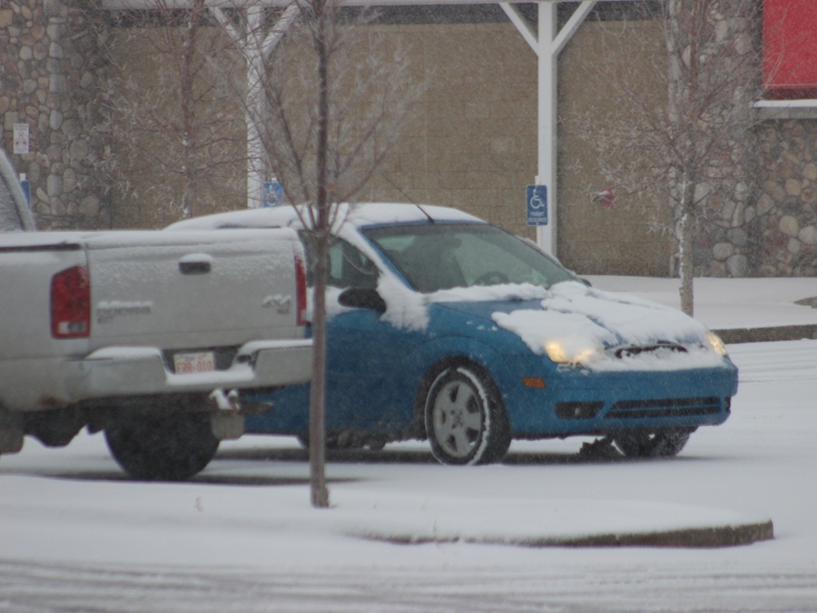 Strathmore wakes up to snowy winter conditions - StrathmoreNow.com ...