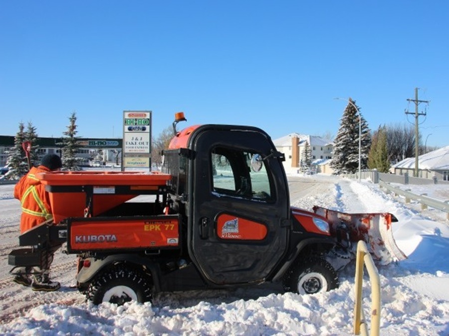 Strathmore shares winter guidelines after first major snowfall ...