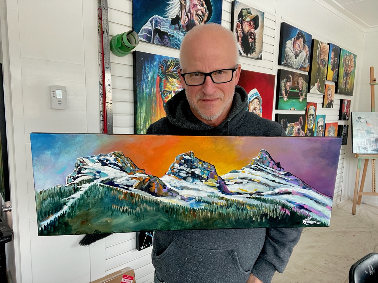 From boardroom to brush: How Russell Thomas rebuilt his life through art