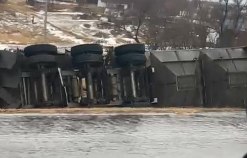 Semi trucks tip over on the Trans-Canada Highway