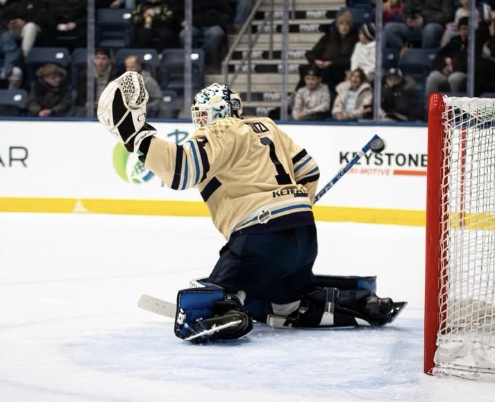 Quizi makes 28 saves as Steinbach blanks Winkler - SteinbachOnline . com - Local news , Weather , Sports , Free Classifieds and Job Listings for Steinbach , Manitoba