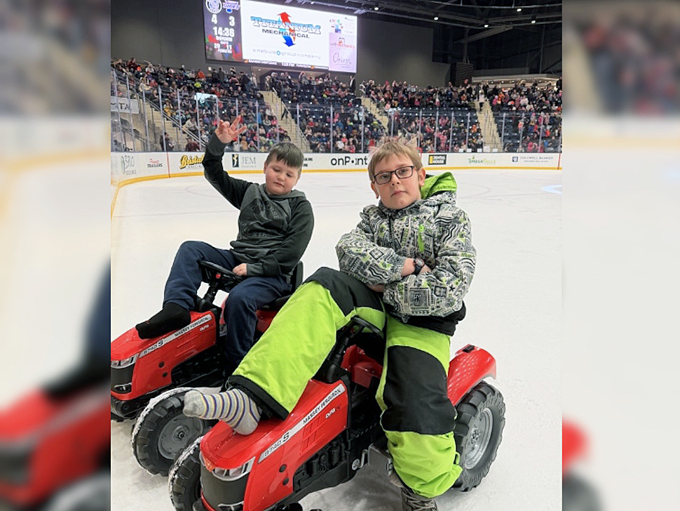 Nearly 2 , 000 students pack Southeast Event Centre for Pistons game - SteinbachOnline . com - Local news , Weather , Sports , Free Classifieds and Job Listings for Steinbach , Manitoba