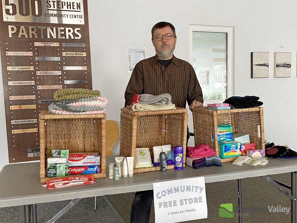 500 Stephen Community Centre offers warmth and safety during extreme cold - PembinaValleyOnline . com - Local news , Weather , Sports , Free Classifieds and Business Listings for the Pembina Valley , Manitoba
