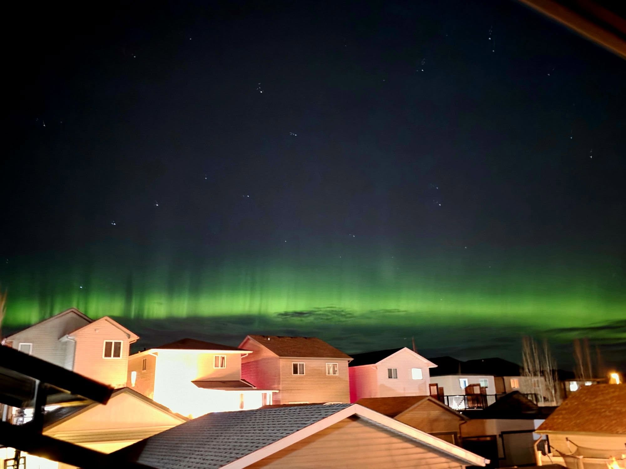 Round two : the northern lights return over Airdrie skies - DiscoverAirdrie . com - Local News , Weather , Sports , and Job Listings for Airdrie , Alberta , and the Rocky View County region . 