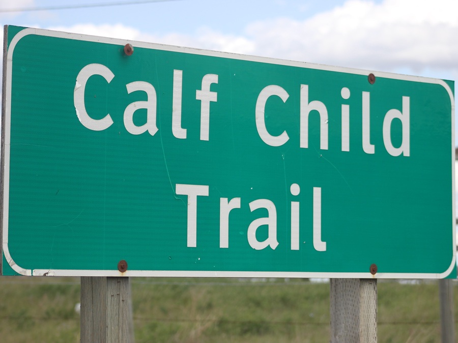 Siksika to install new road signs to preserve cultural identity