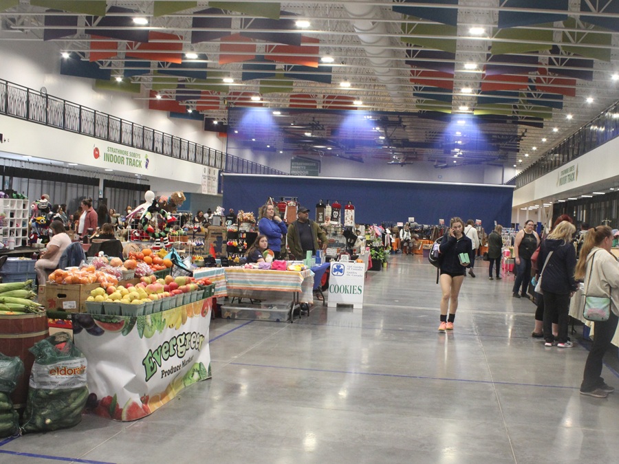 Strathmore Farmers' Market season begins with vendor applications ...