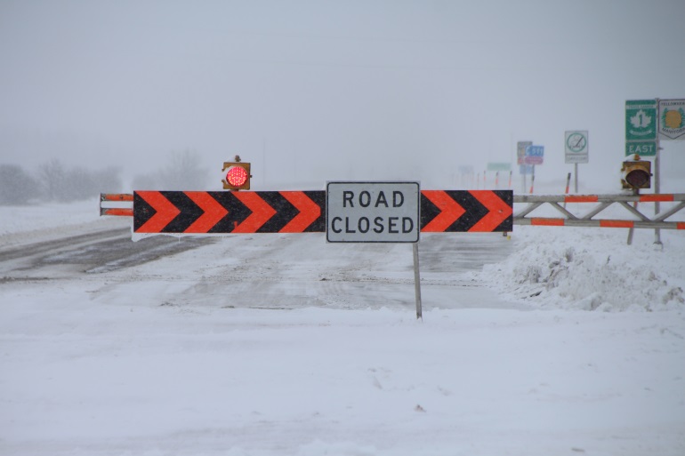 UPDATE: Whiteout conditions force closure of Trans-Canada Highway