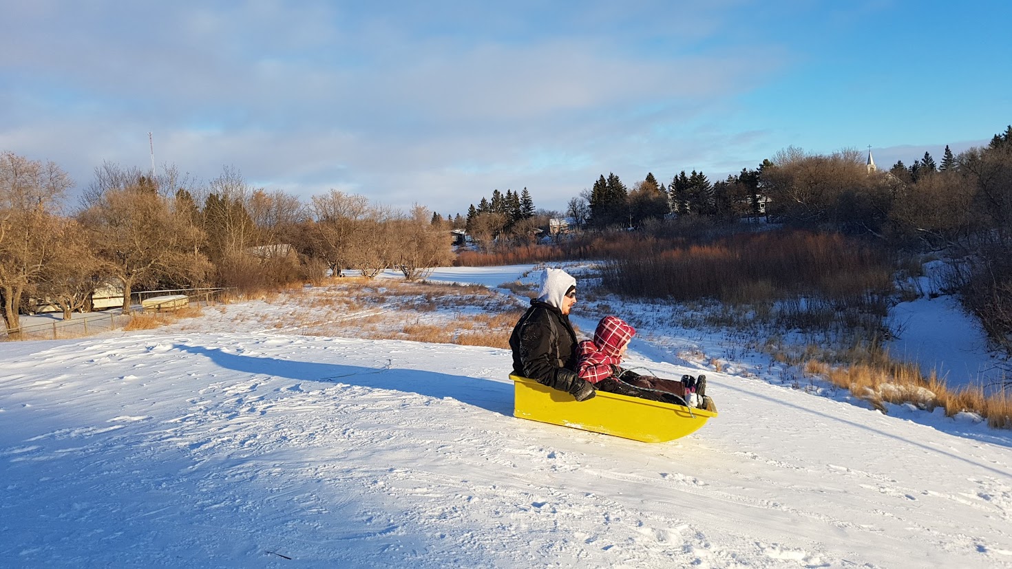 Deep freeze lifts as Manitoba warms slightly under sunny skies - CHVNRadio : Southern Manitoba hub for local and Christian news , and adult contemporary Christian programming . 