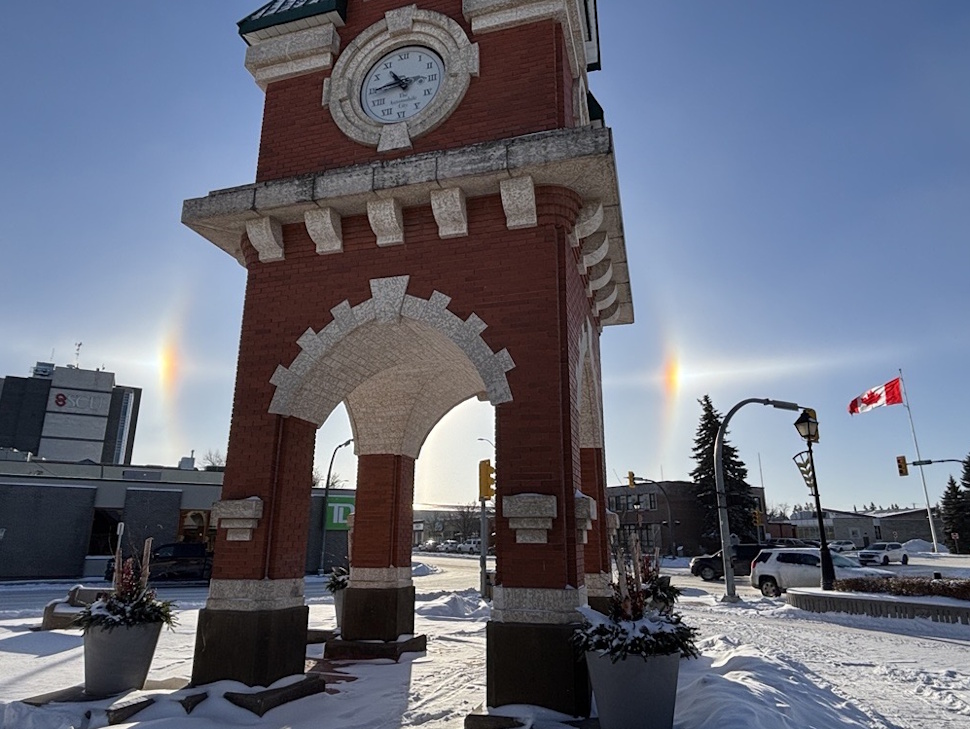 Should Manitoba end time change tradition?