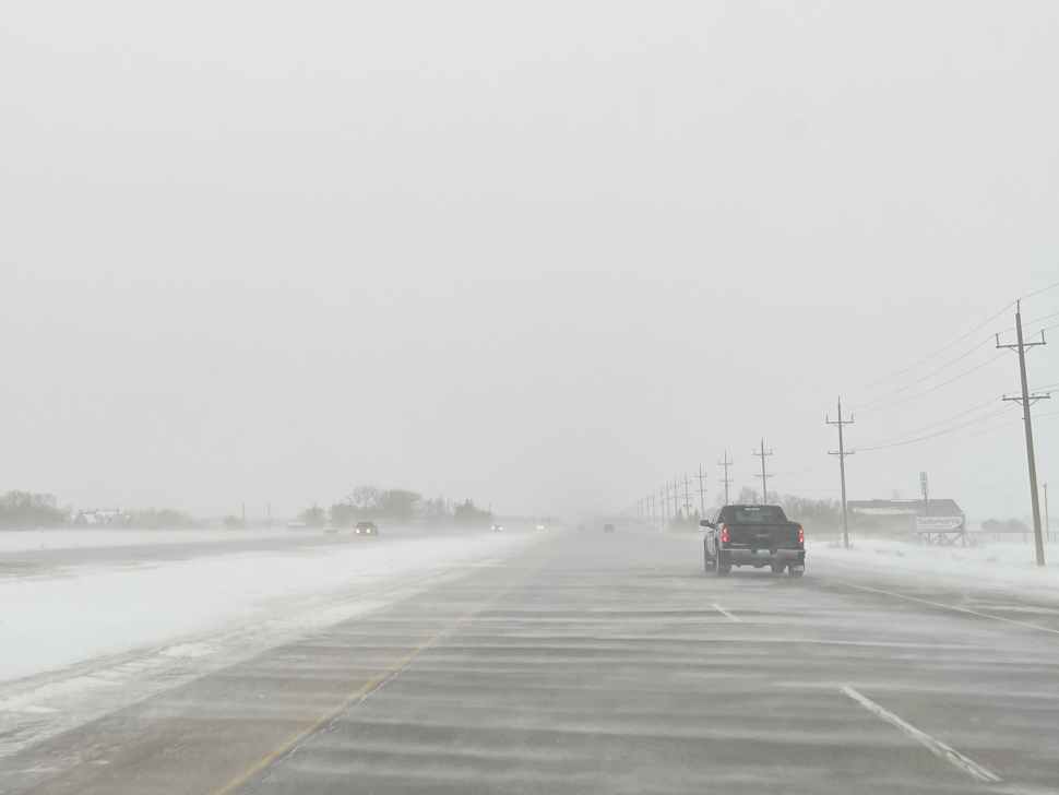 Snow Fast Moving Fast-moving system to bring snow and strong winds to southeastern ...