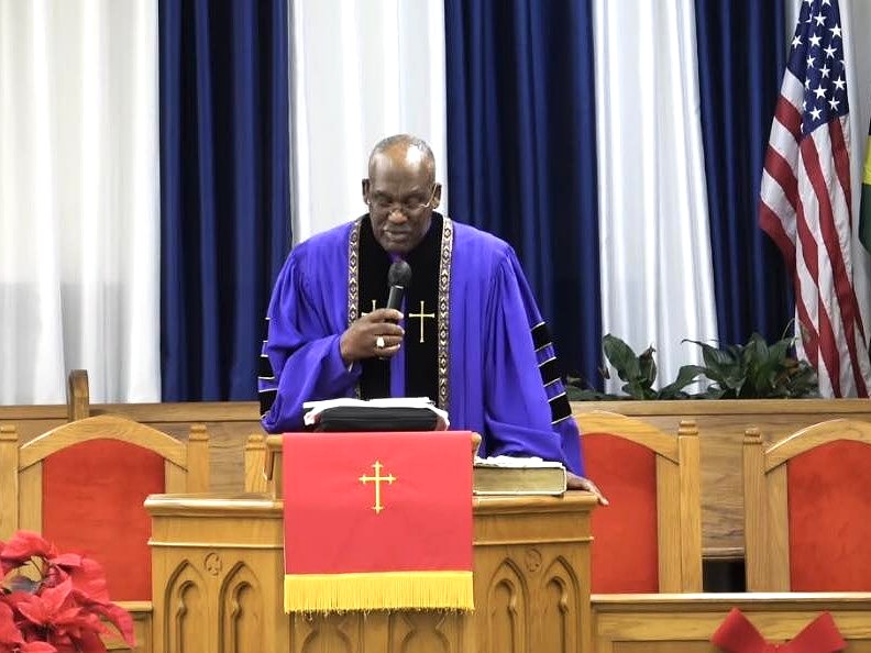 Pastor, wife killed by alleged drunk driver on New York parkway