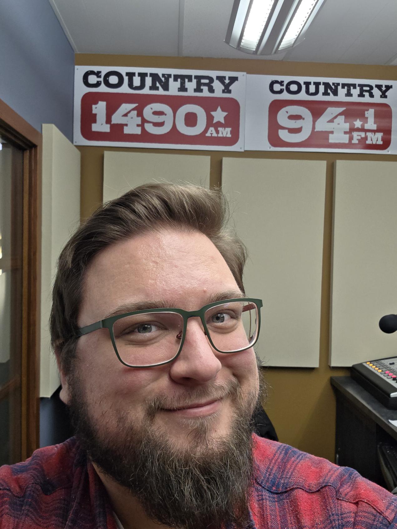 Country 1490 dials in Shaunavon with Hayden Michaels on Saturdays!