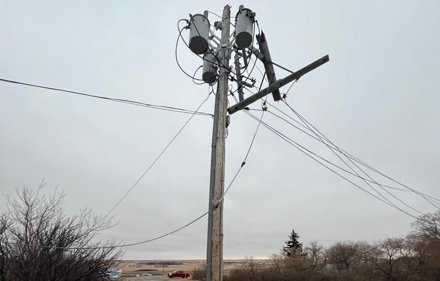 Power Poll Break Power restored for Kerrobert and area following Saturday power pole ...
