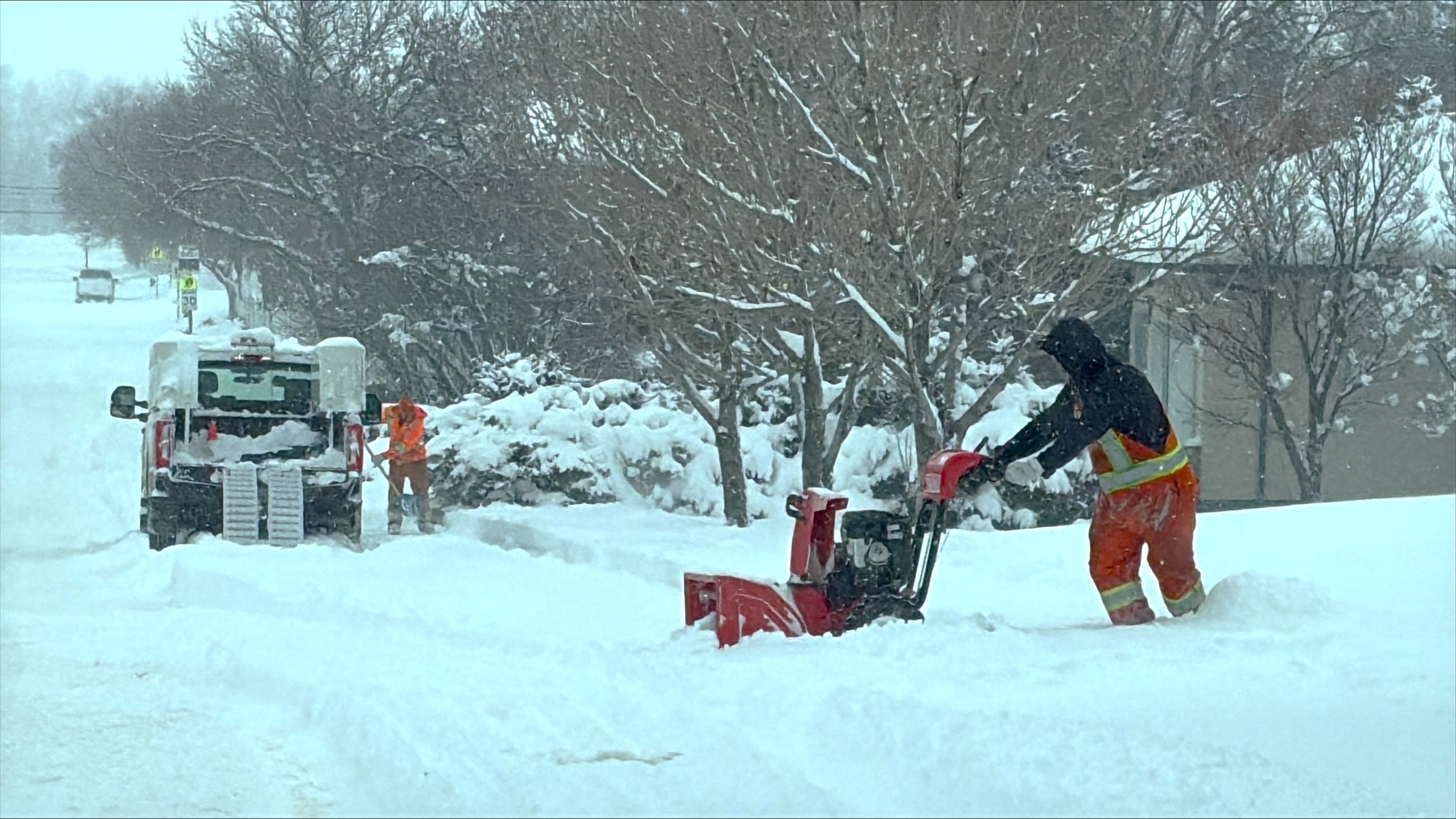 Environment Canada warns of incoming snow