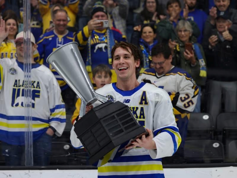 Weyburn's Braden Birnie wins UCHC Cup, signs with ECHL's Rapid City Rush