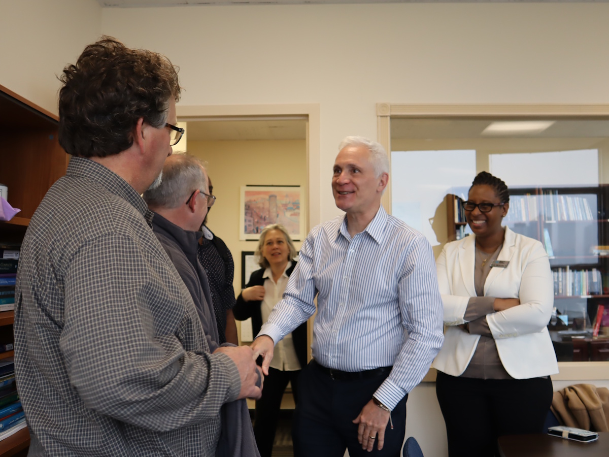 MCC alumnus Chris Rice visiting Manitoba to discuss peacebuilding in divided times