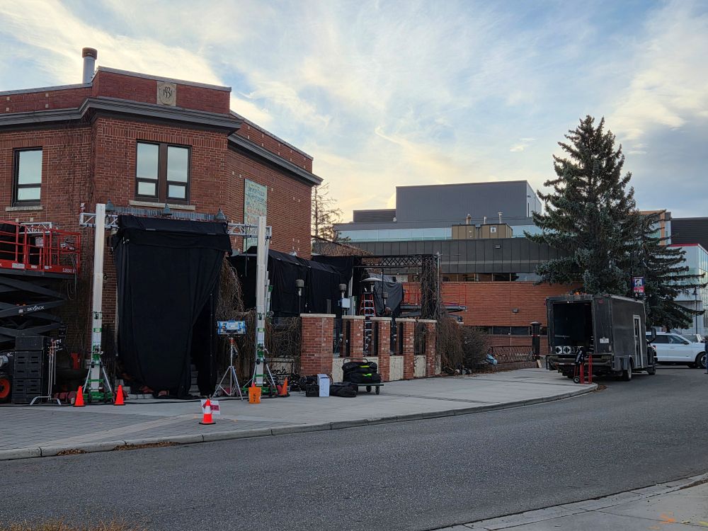 Film crews return to High River, prop guns to be used