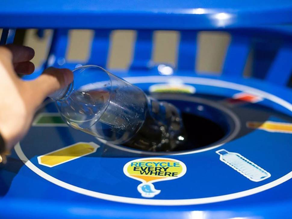 Hanover School Division reviewing recycling program amid rising costs