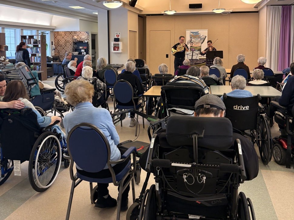 Manitoba Mobile Music expanding concerts for seniors in Steinbach area